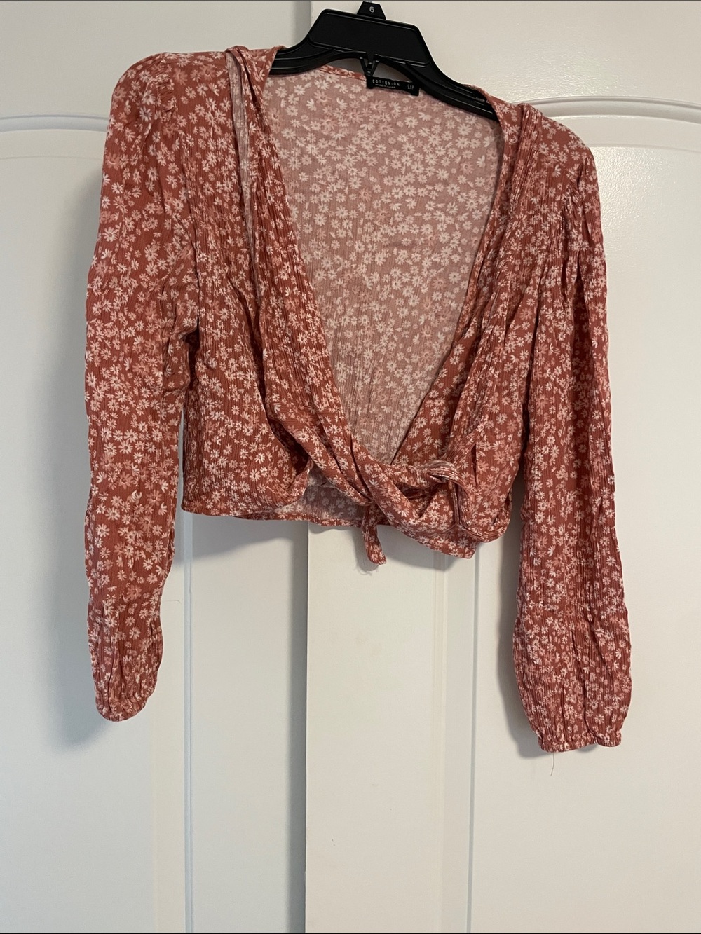 Cotton On Dusty Rose Floral Tie-Front Crop Top